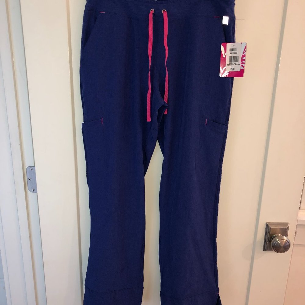 Smitten straight leg cargo pants sz PSM NWT S201002